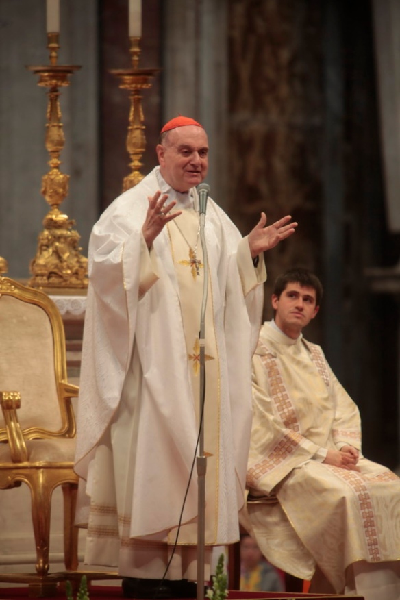 Il cardinale Angelo Comastri